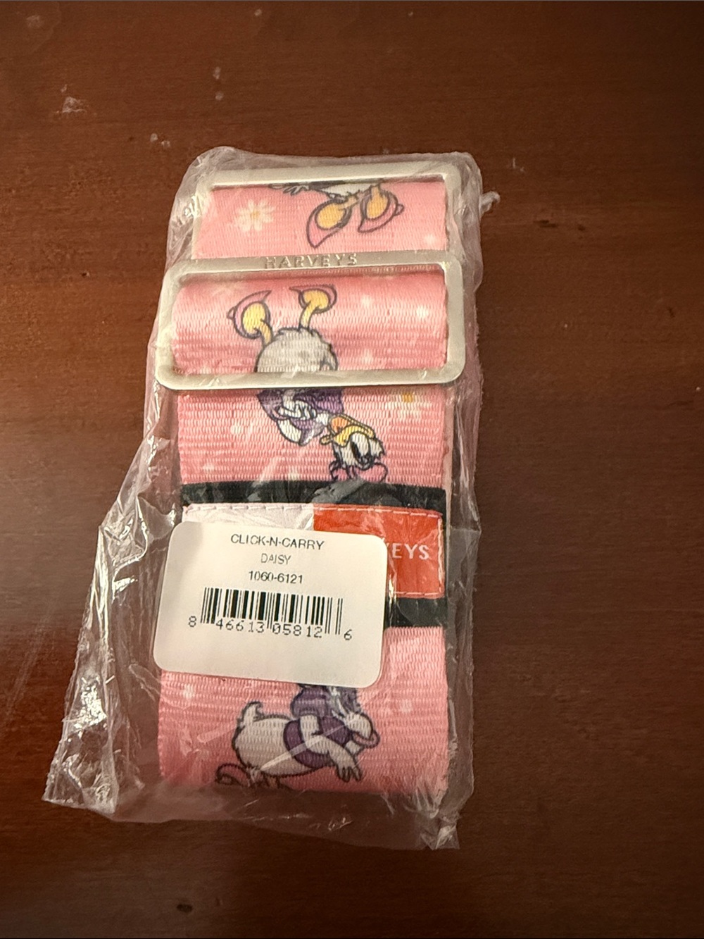Harveys Seatbelt Bag Disney Daisy Duck Strap Click and Carry CNC